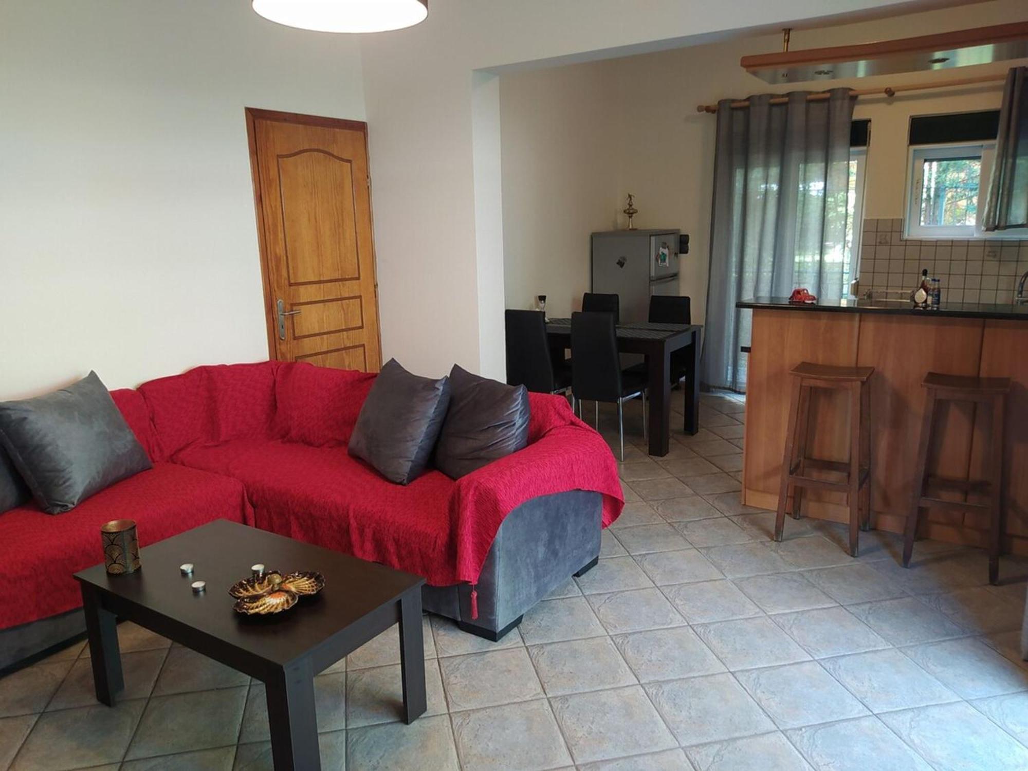 Marousi Comfy Apartment With Balcony アテネ エクステリア 写真